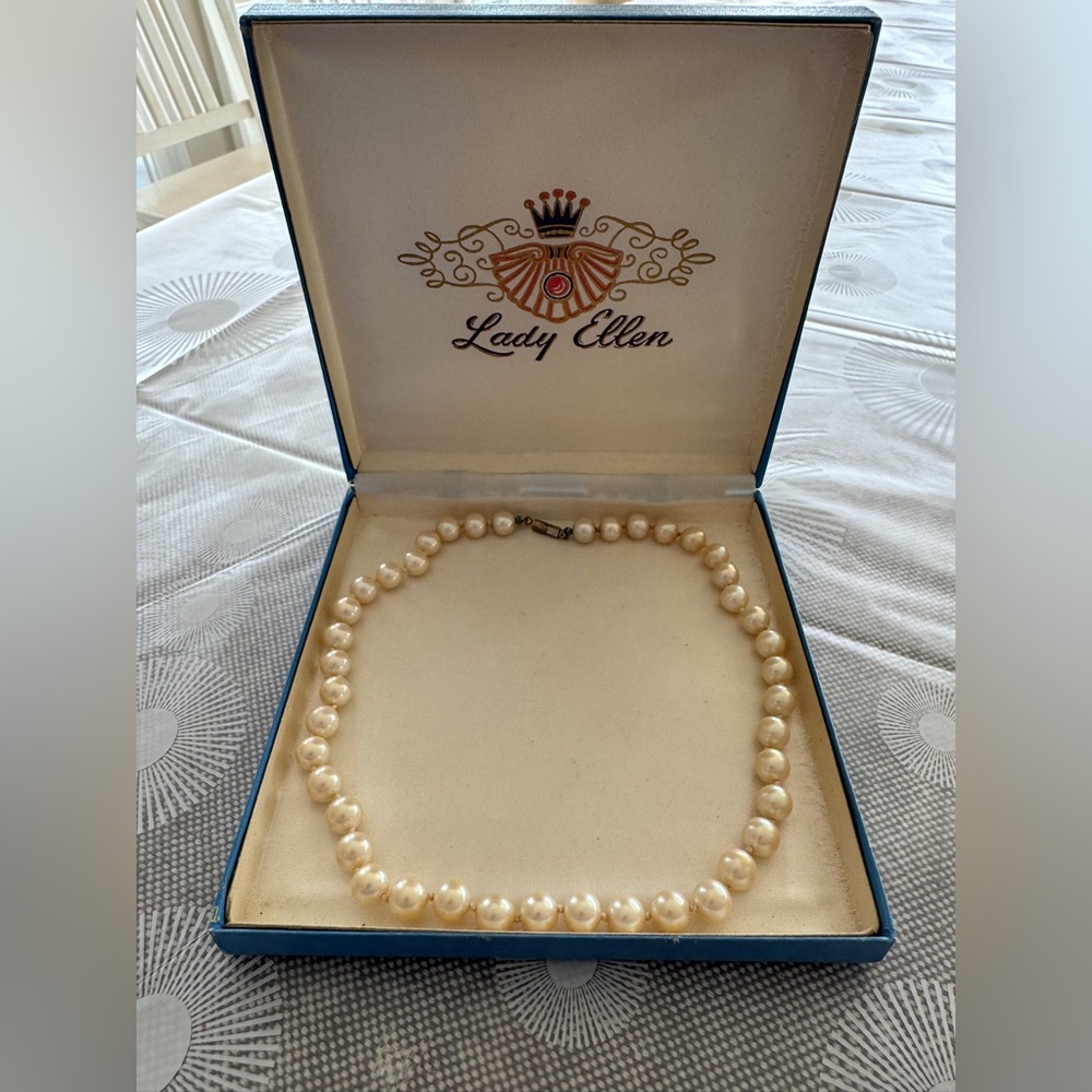 Lady Ellen vintage faux 15” pearls strand with box